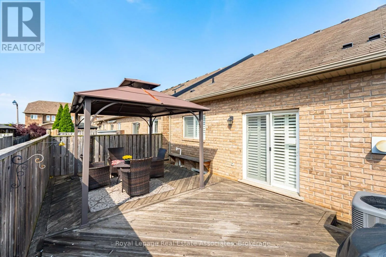 10 CORNFLOWER CRESCENT