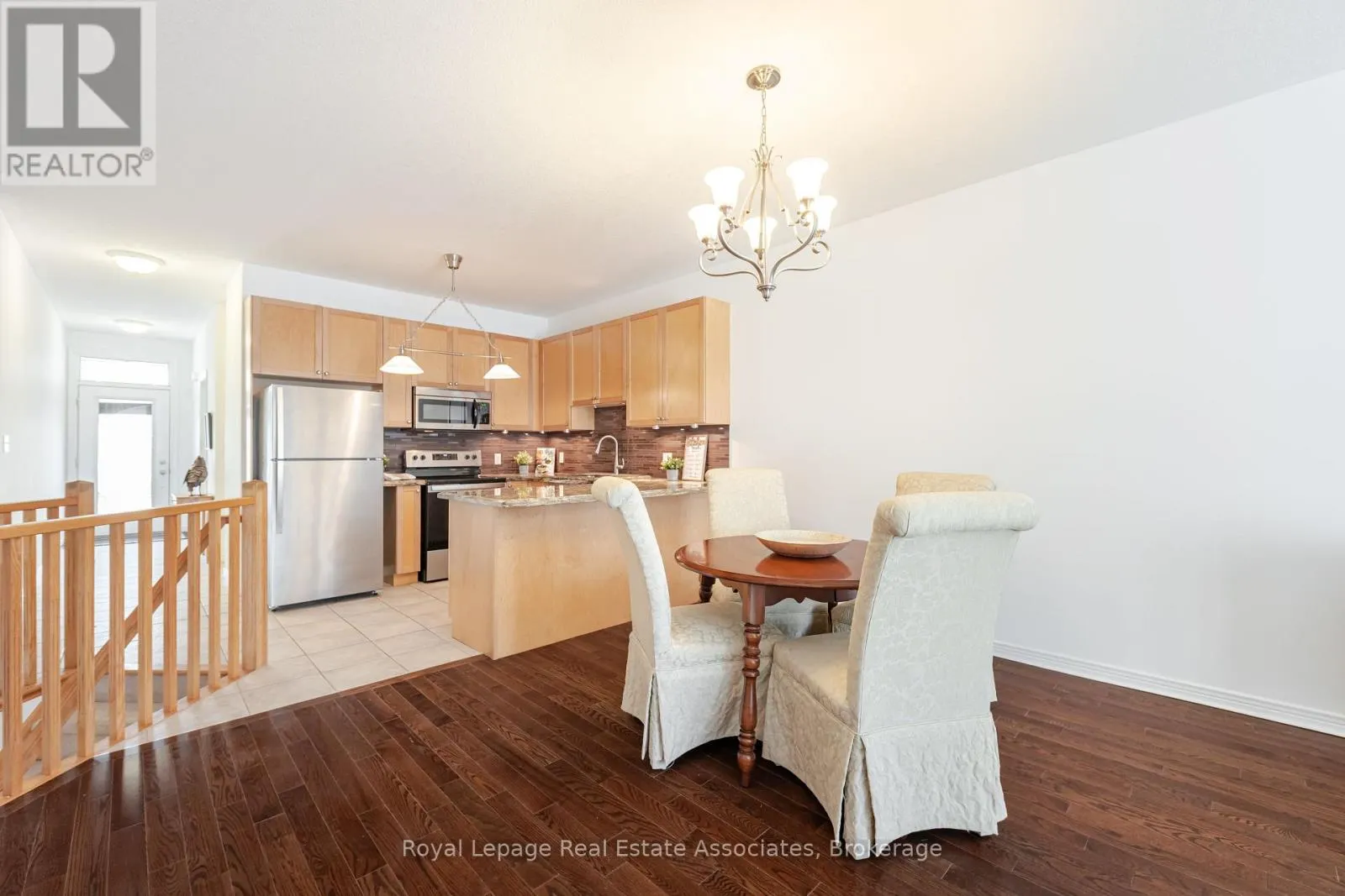 10 CORNFLOWER CRESCENT