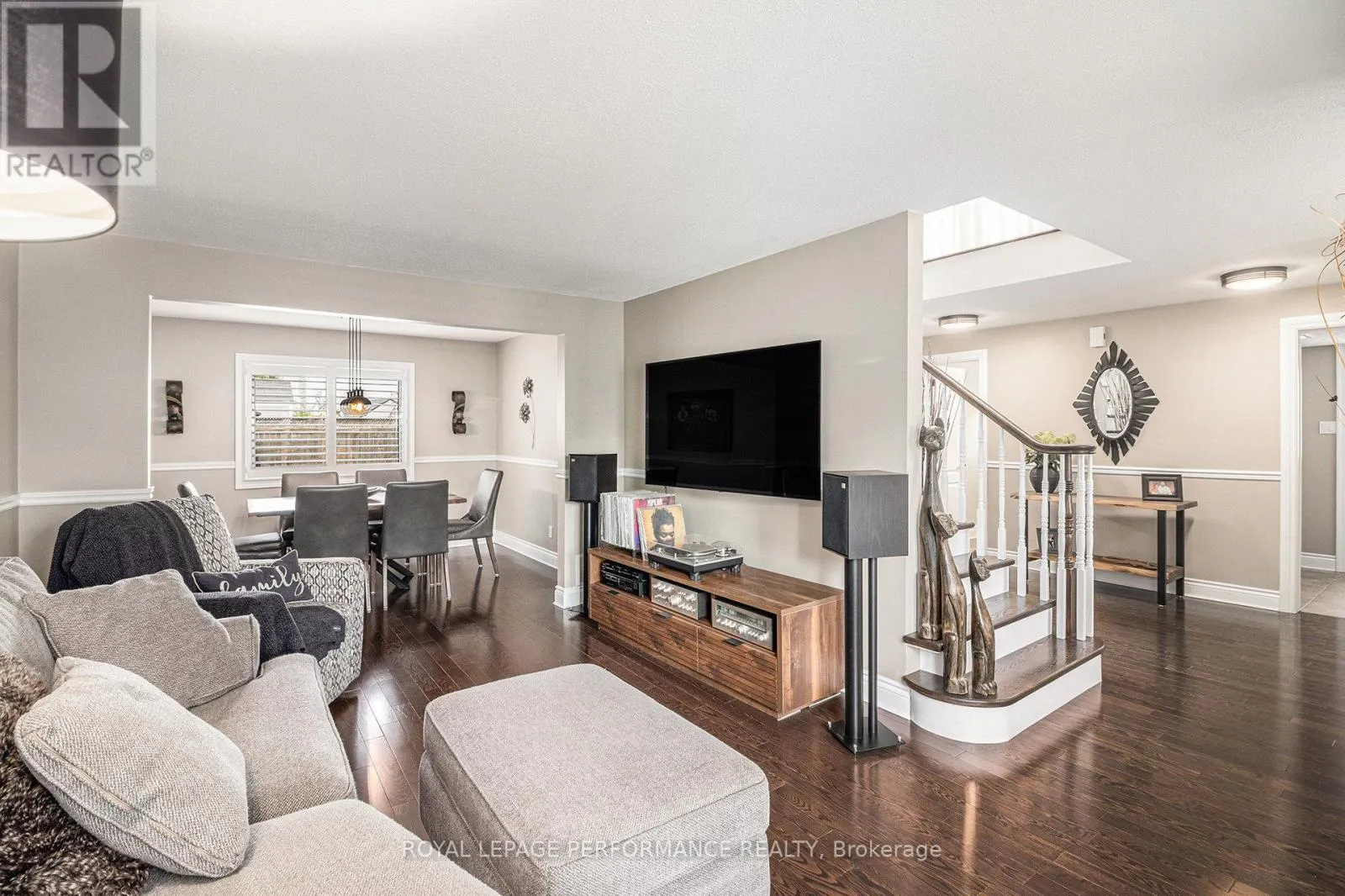 653 THICKET WAY