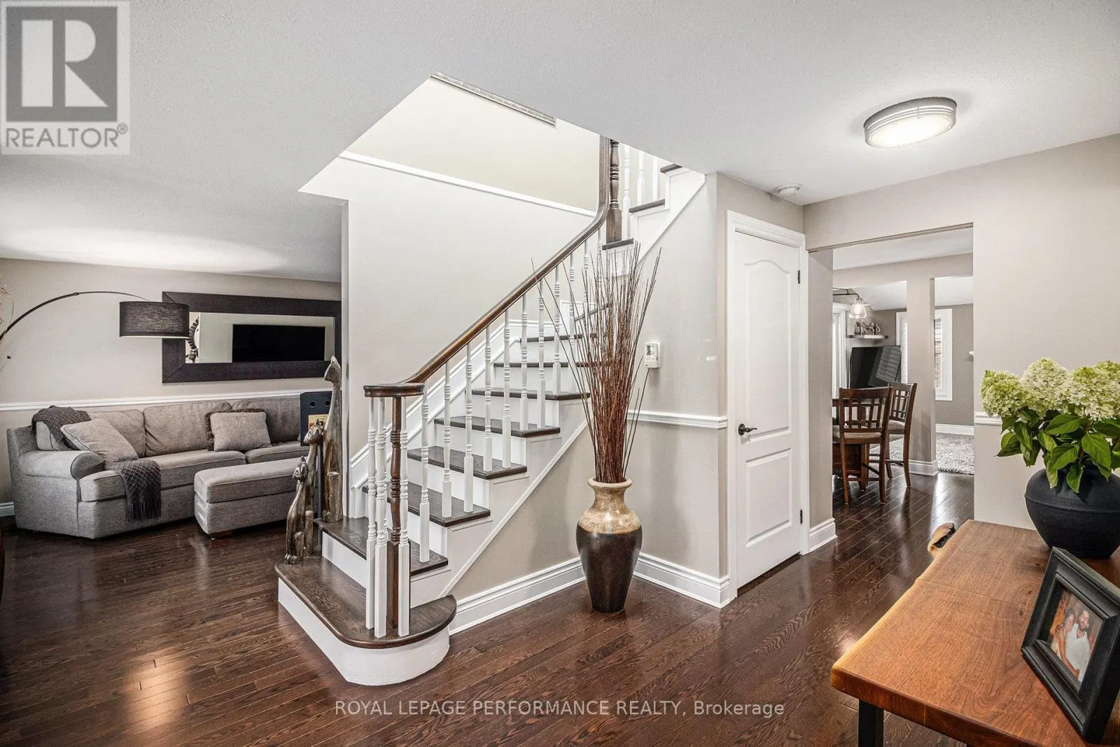 653 THICKET WAY