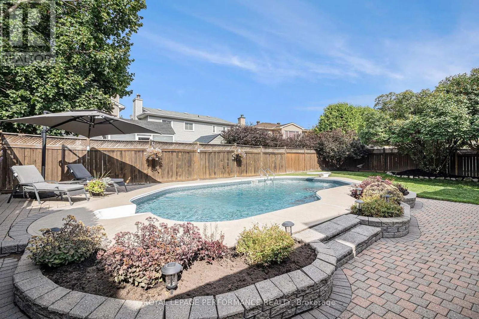 653 THICKET WAY
