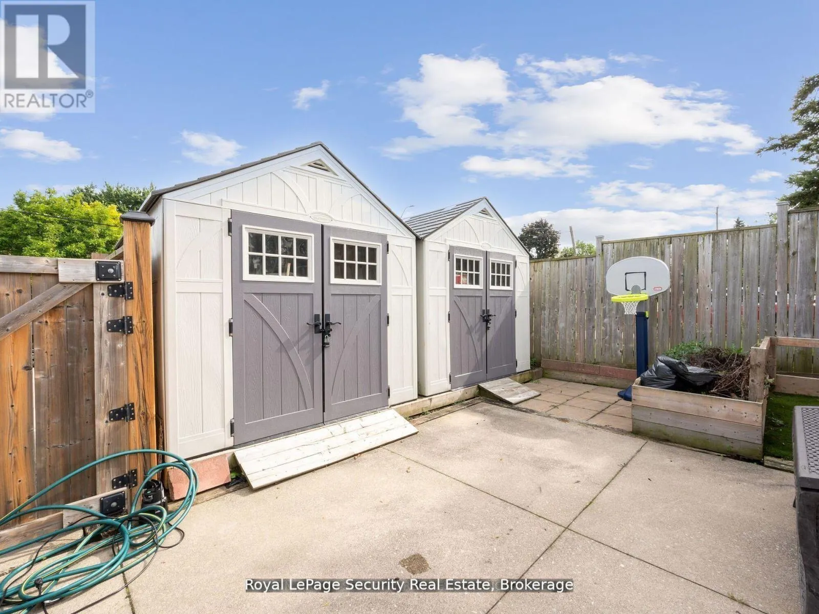 2 MAITLAND AVENUE