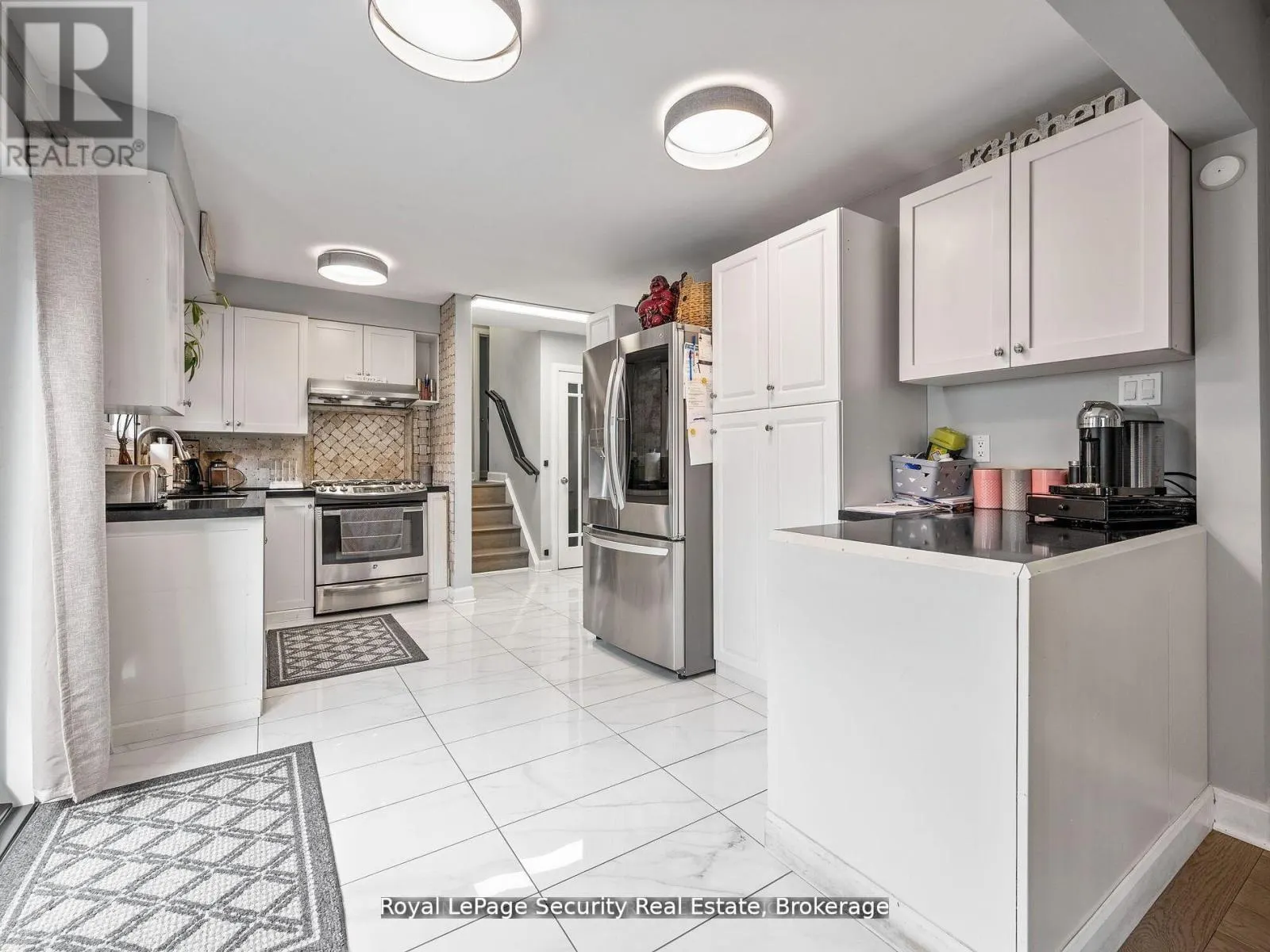 2 MAITLAND AVENUE