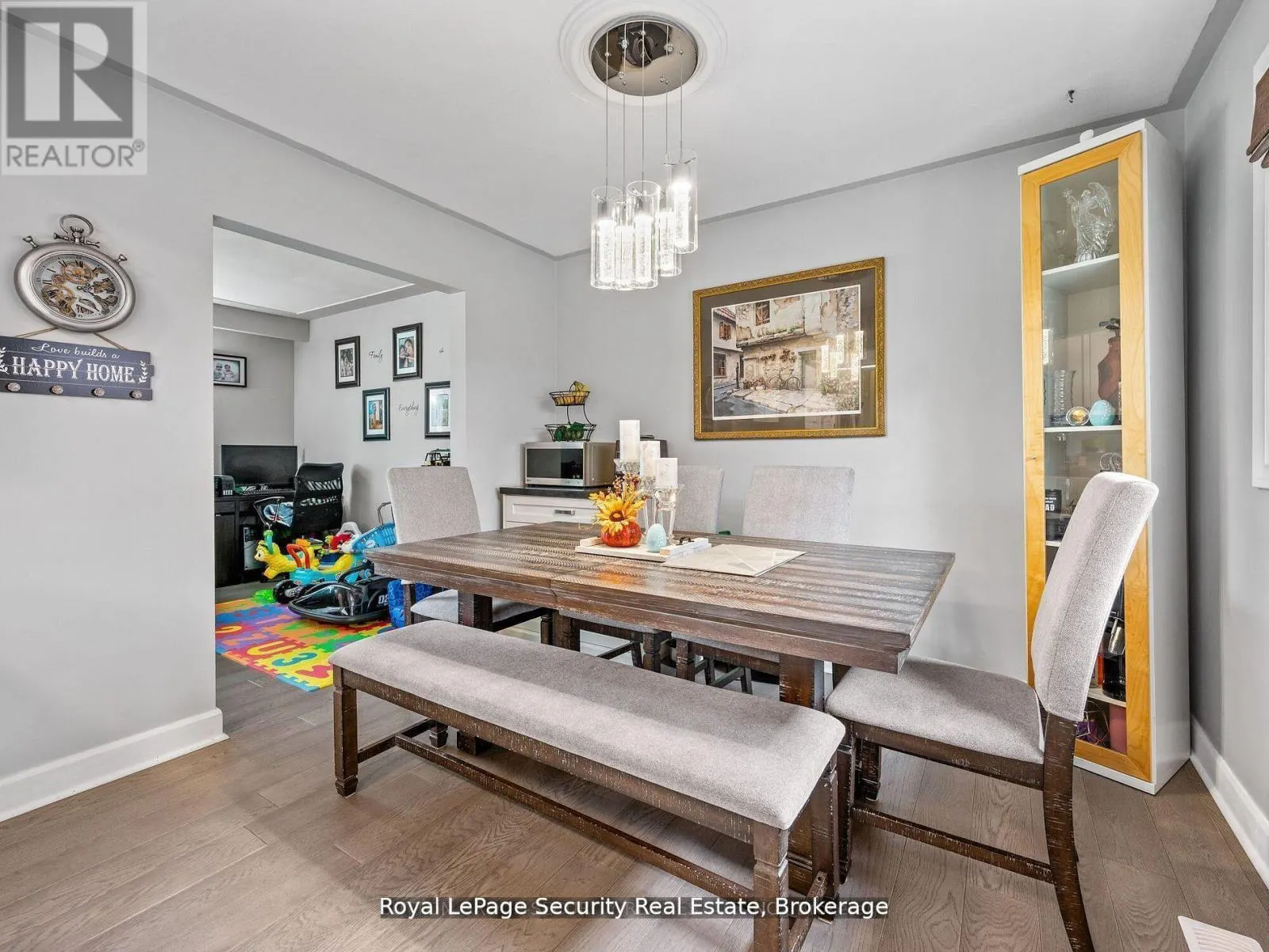 2 MAITLAND AVENUE