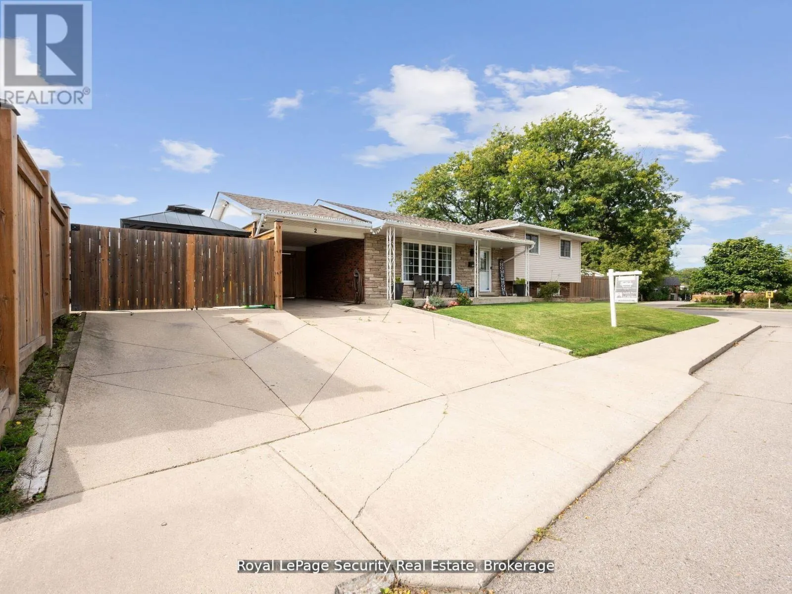 2 MAITLAND AVENUE