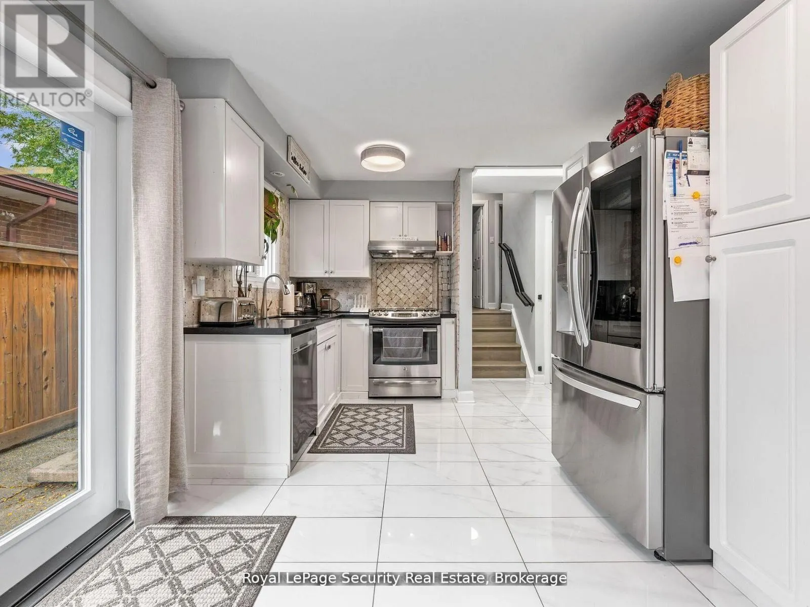 2 MAITLAND AVENUE