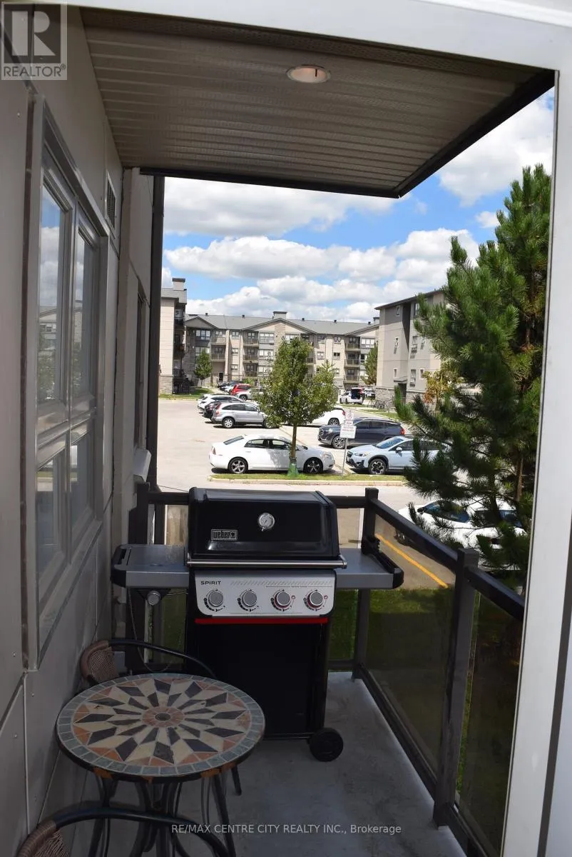 207 - 5 JACKSWAY CRESCENT, #207