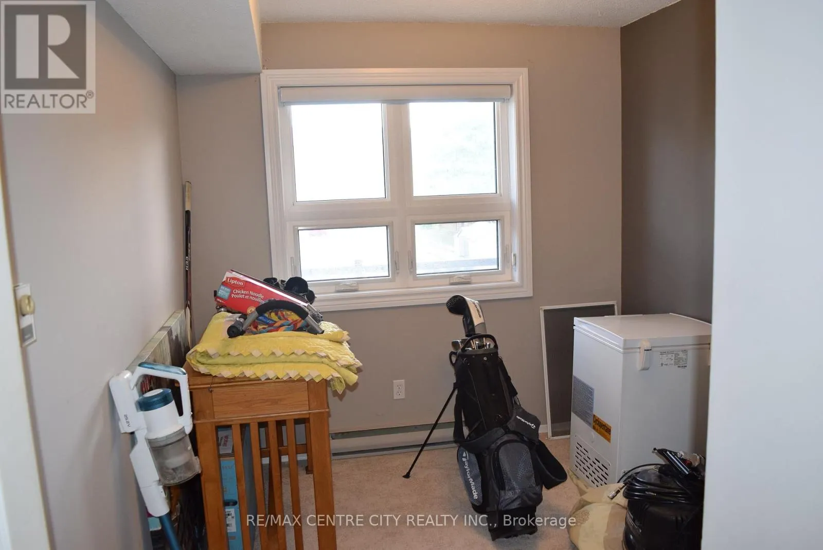 207 - 5 JACKSWAY CRESCENT, #207
