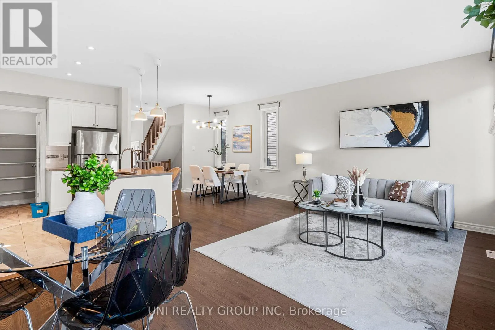 245 DOLCE CRESCENT