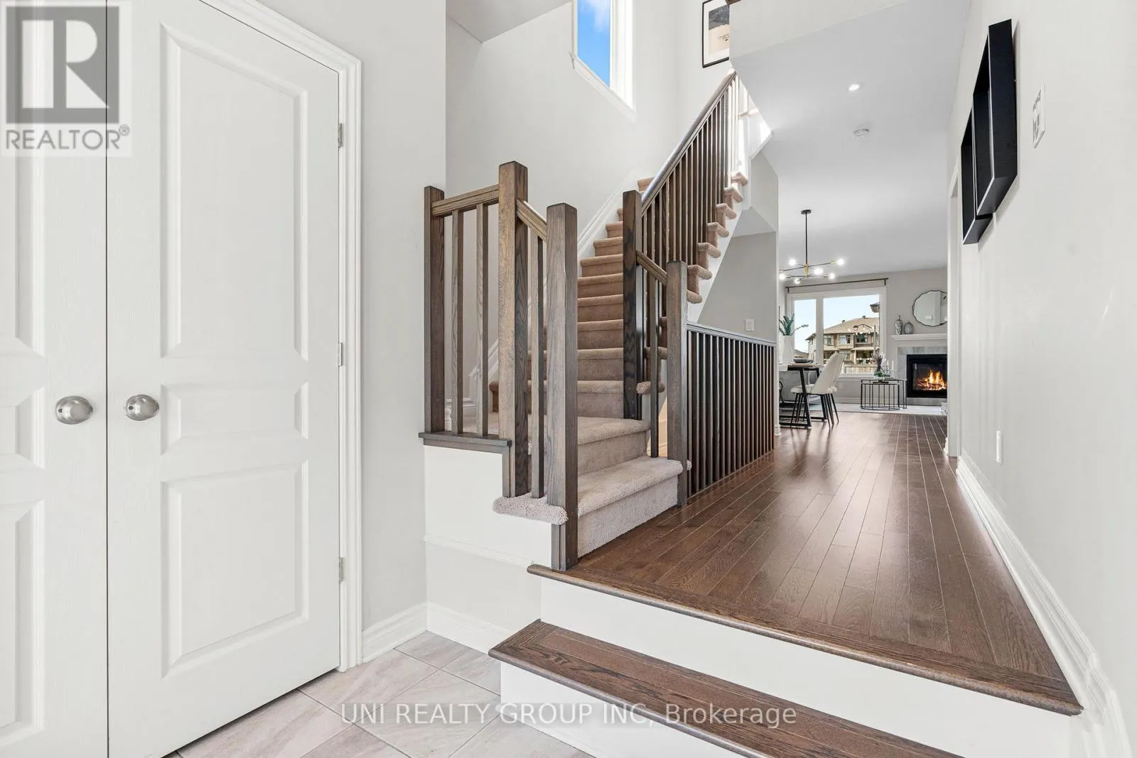 245 DOLCE CRESCENT