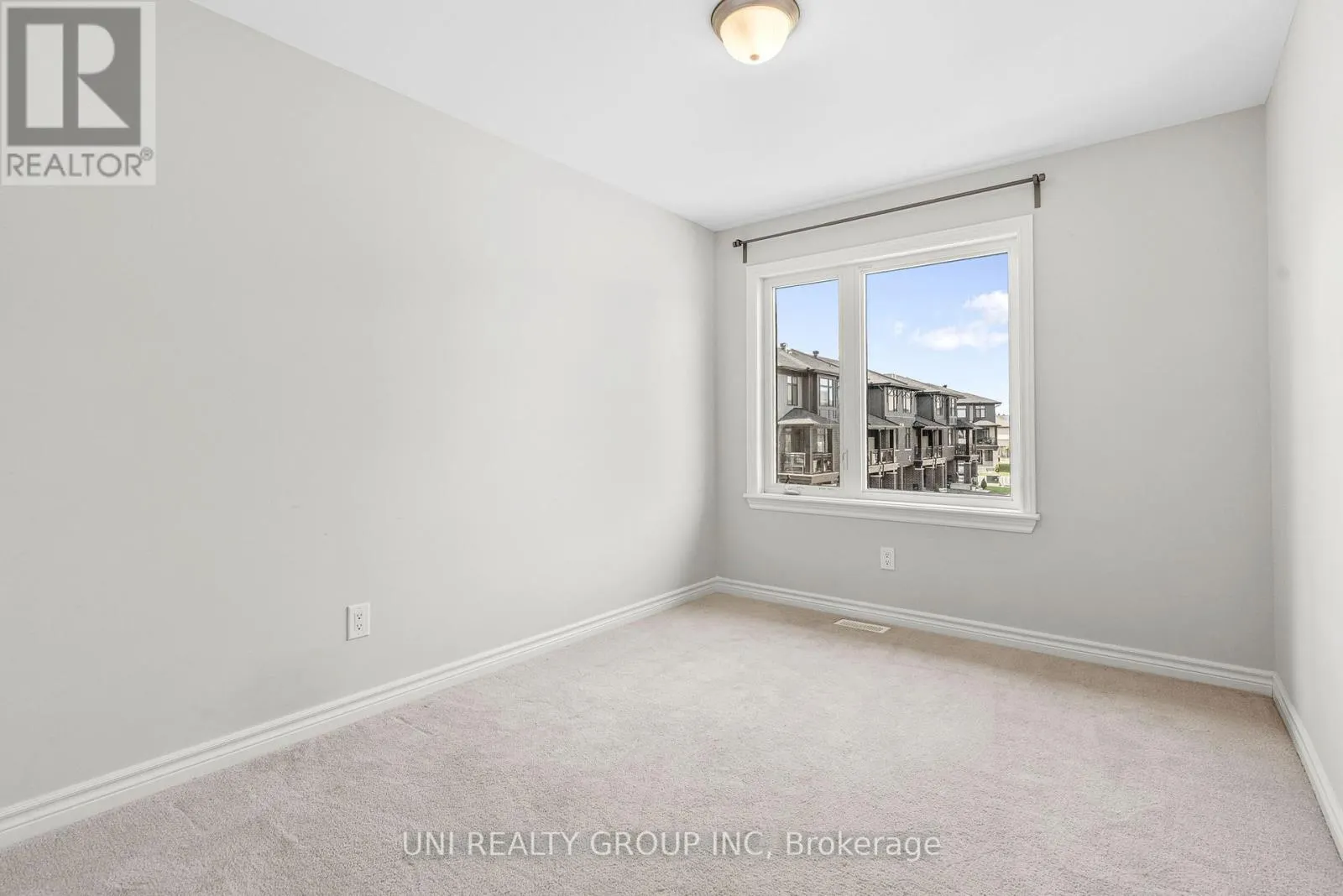 245 DOLCE CRESCENT