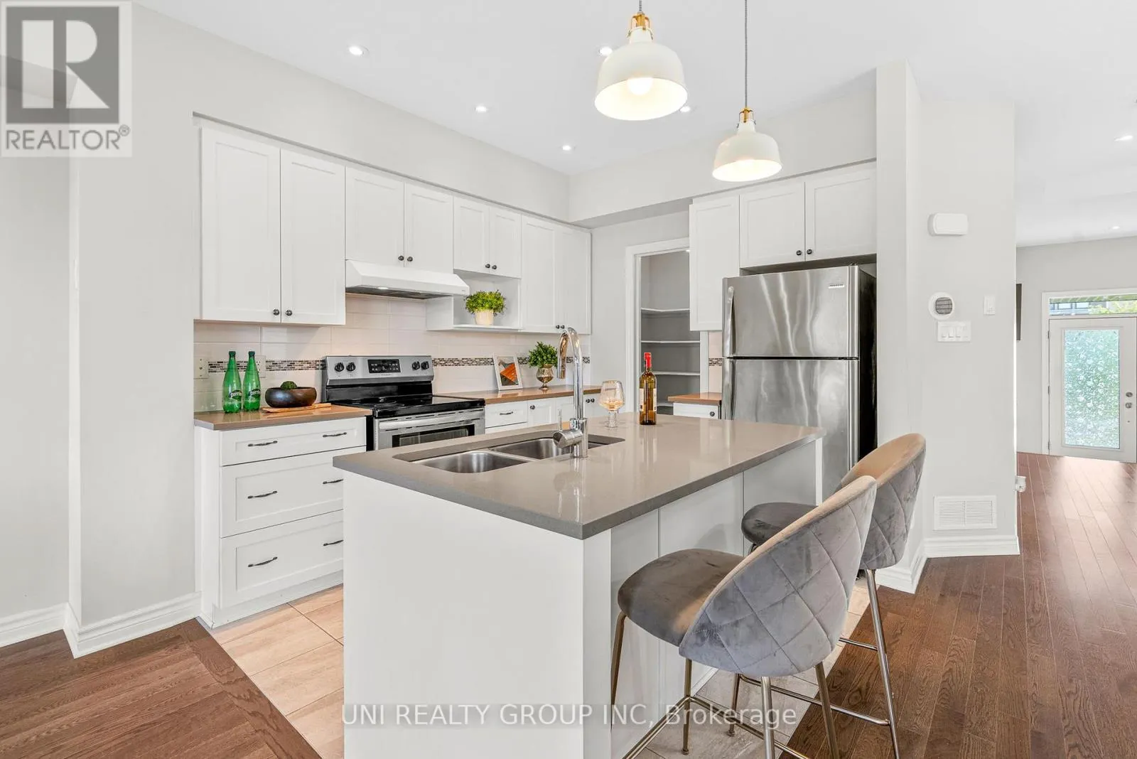 245 DOLCE CRESCENT