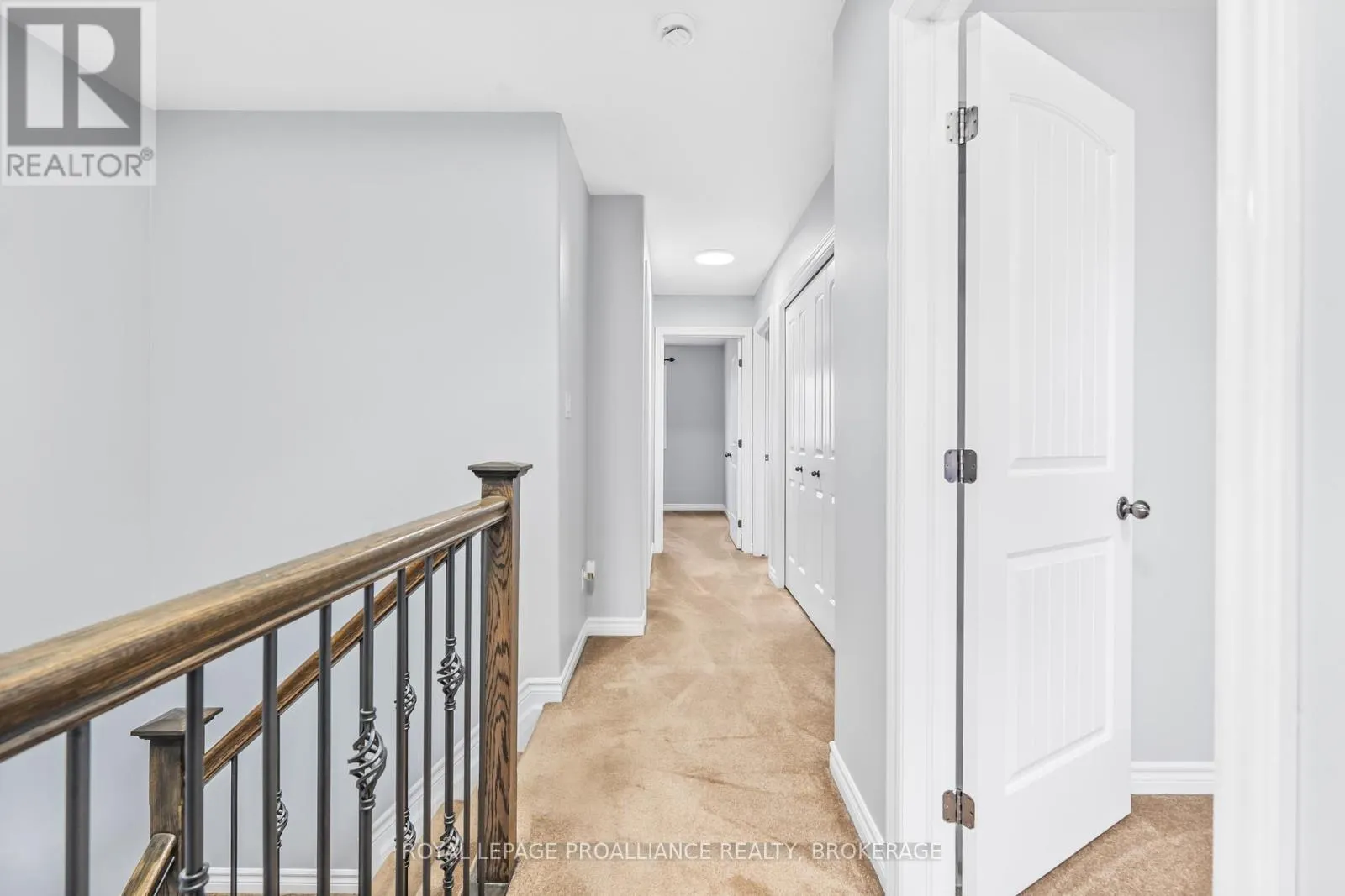 1584 DAVENPORT CRESCENT