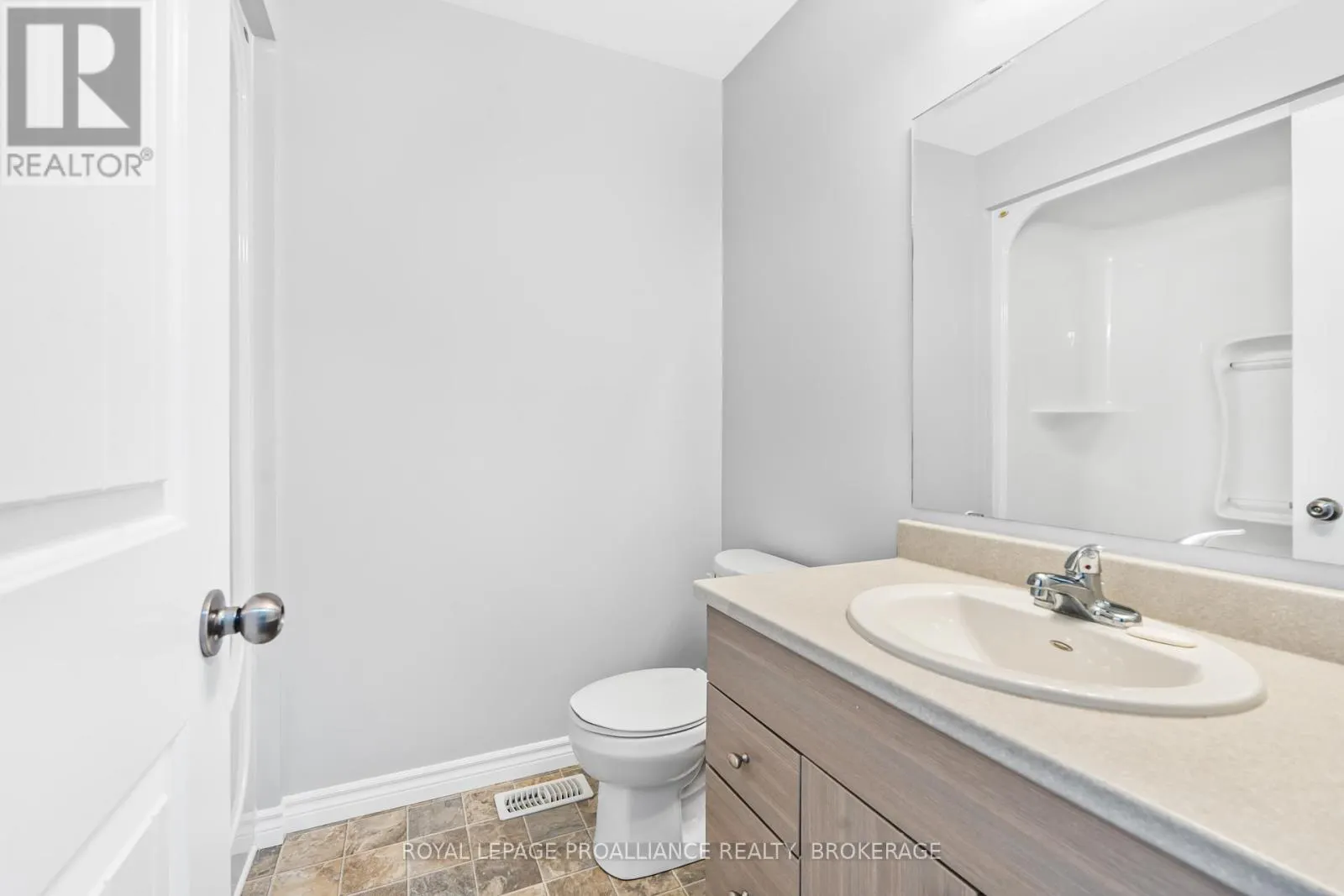1584 DAVENPORT CRESCENT