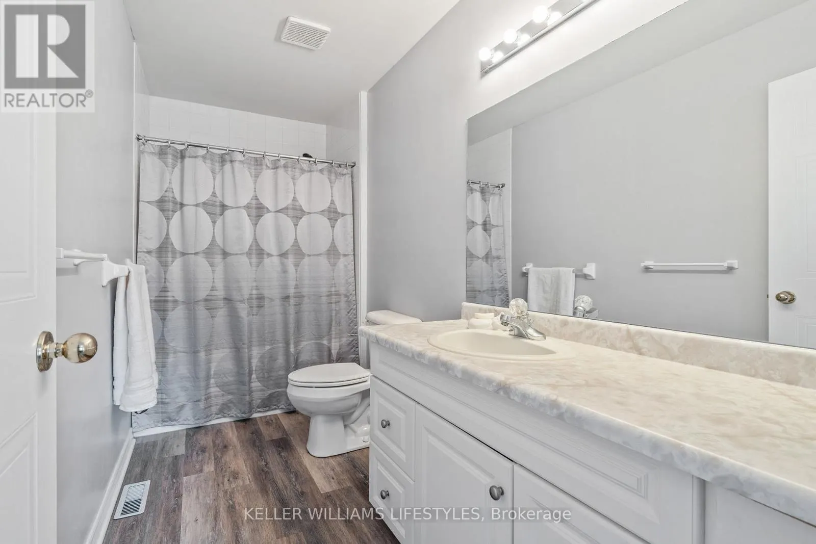 68 - 1478 ADELAIDE STREET N, #68