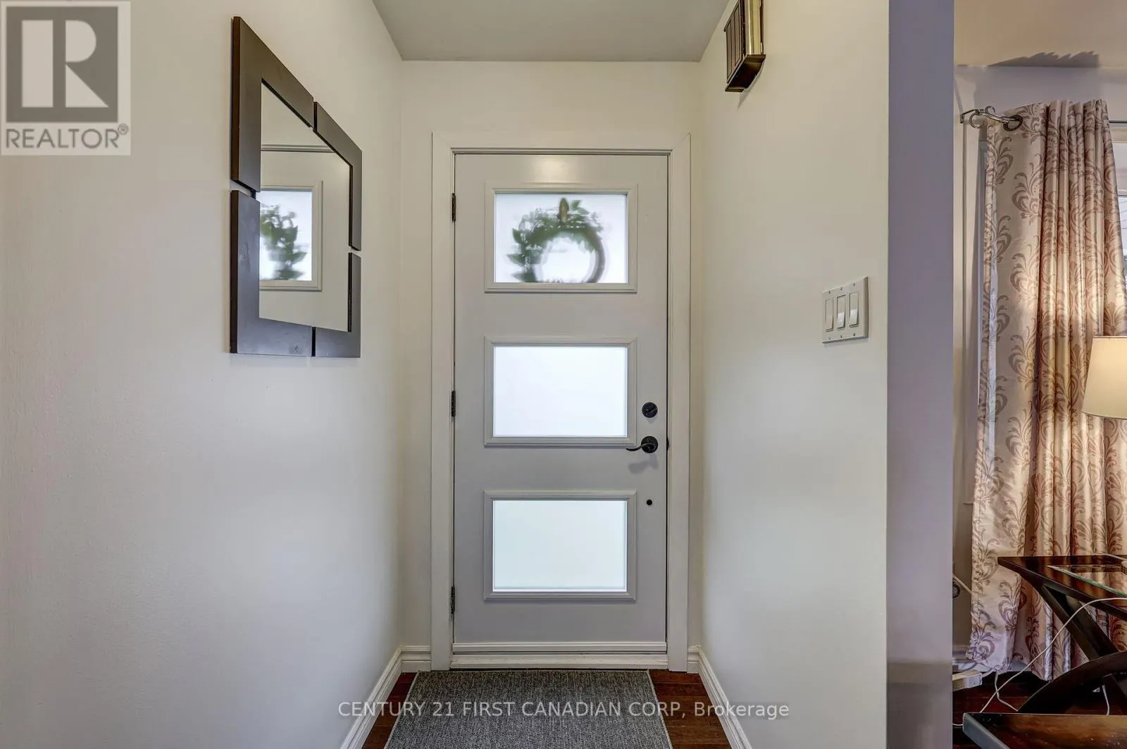 116 DOWNING CRESCENT