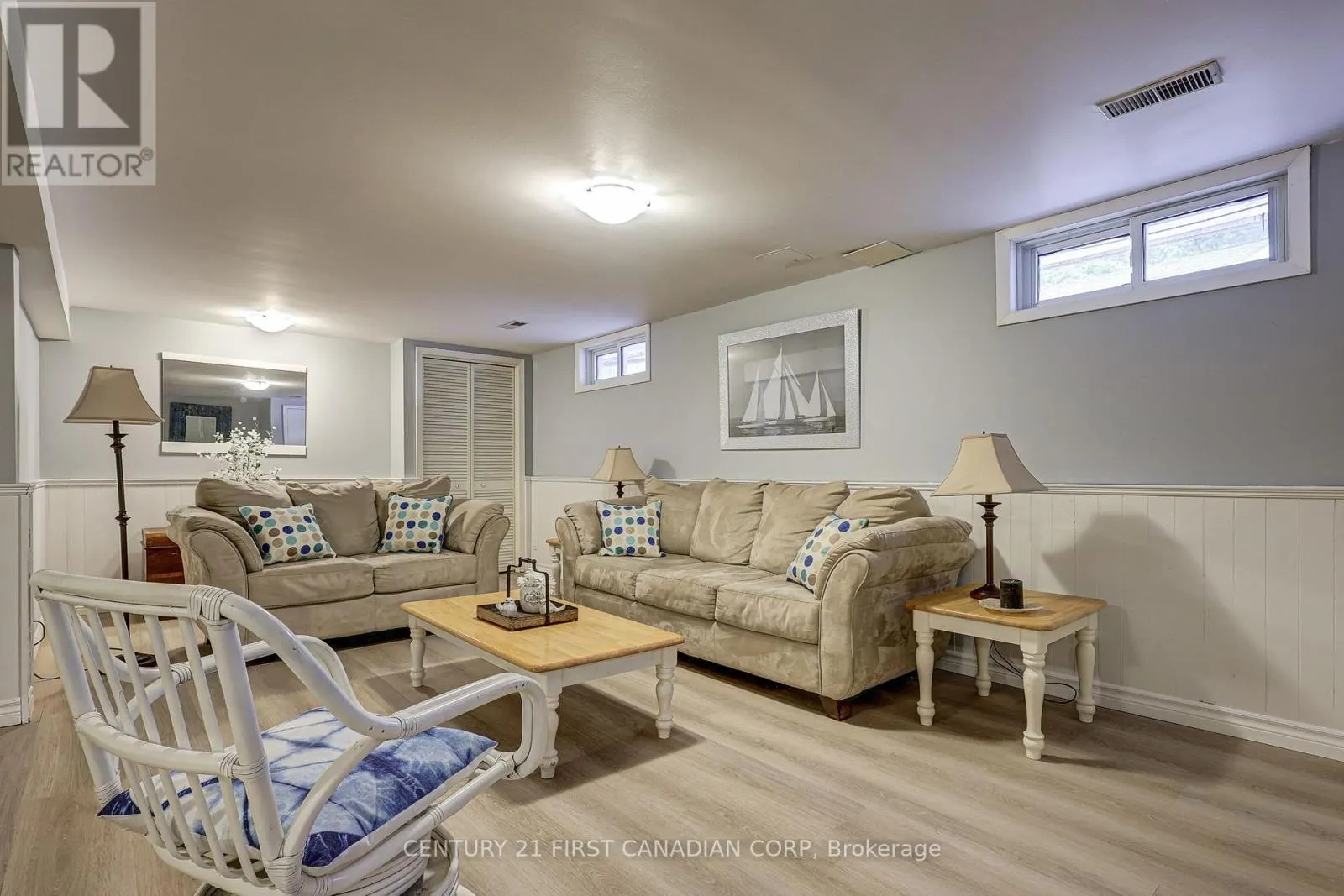 116 DOWNING CRESCENT