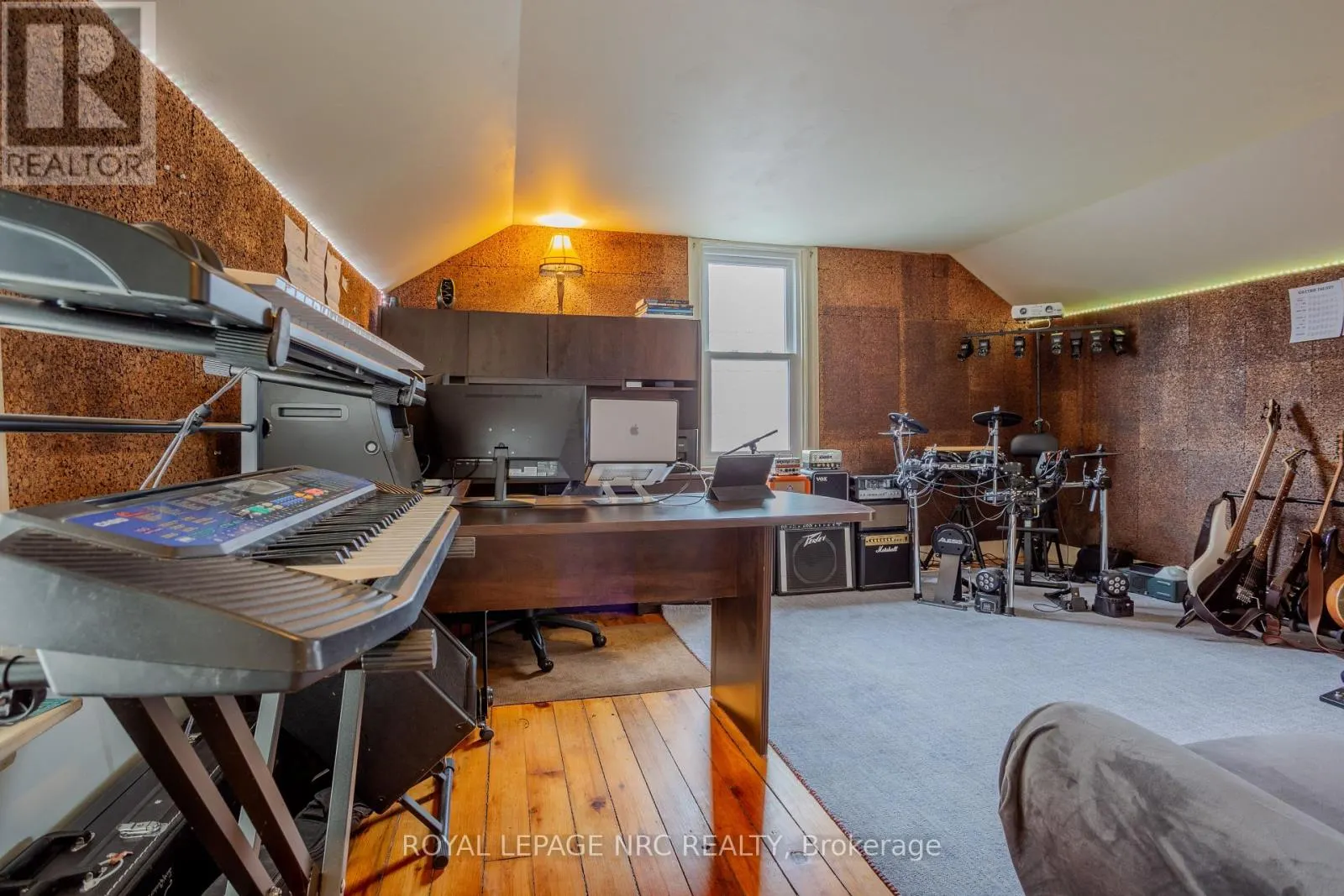 348 RIDGE ROAD N