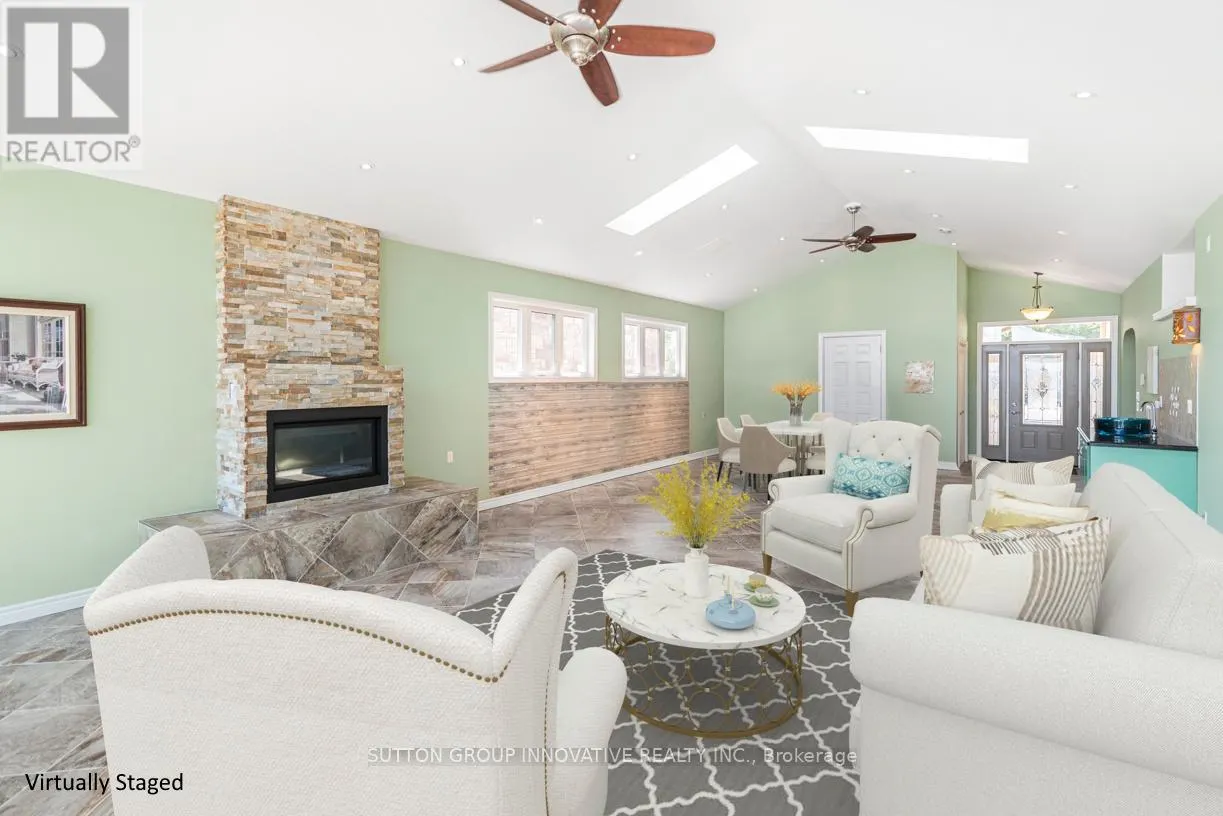 38 LAKESIDE DRIVE