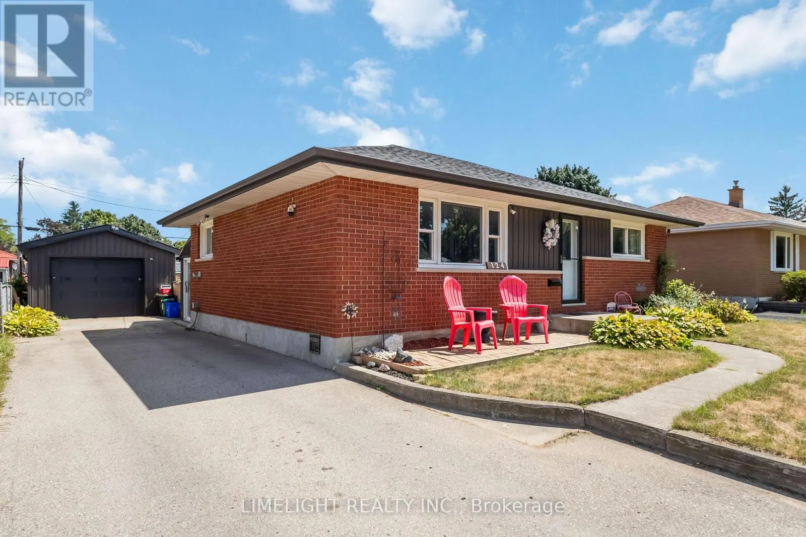 124 SUSAN AVENUE