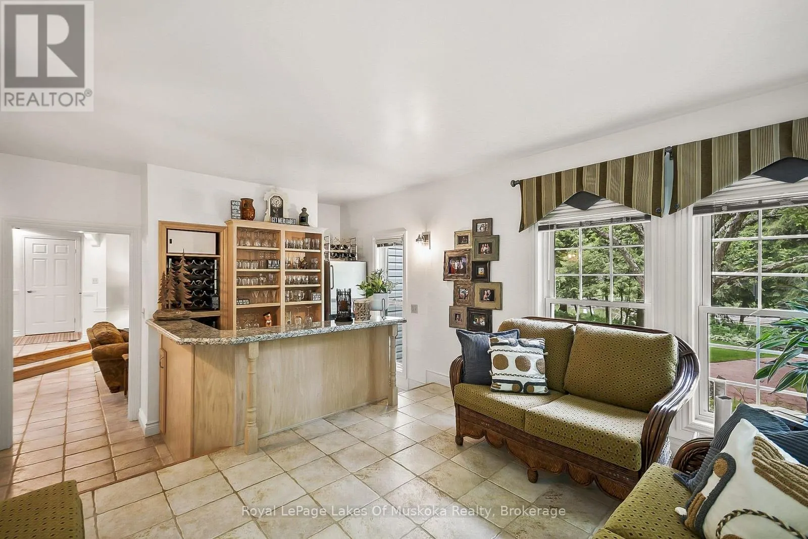 103 SOUTHBANK DRIVE