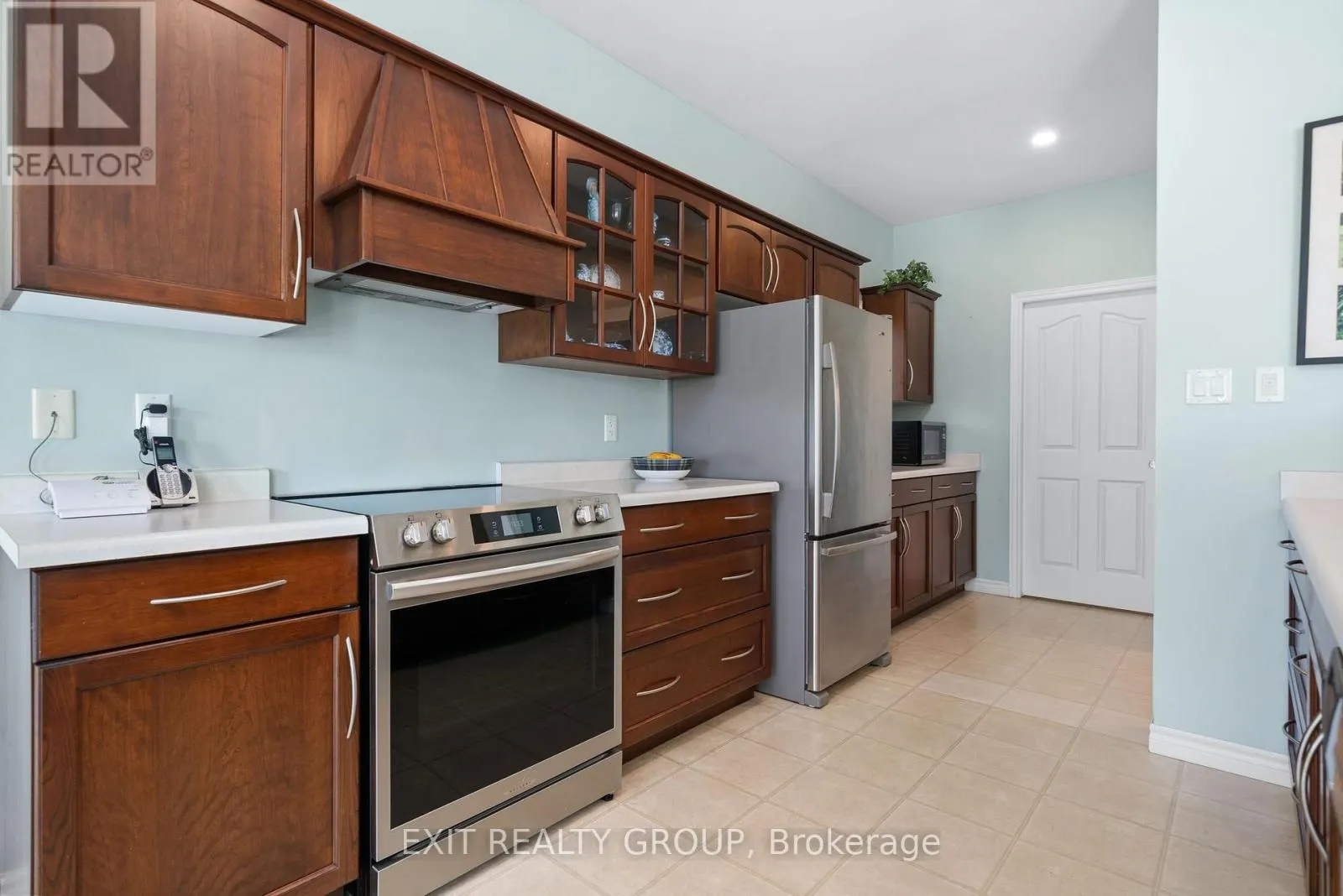 38 ALETHA DRIVE