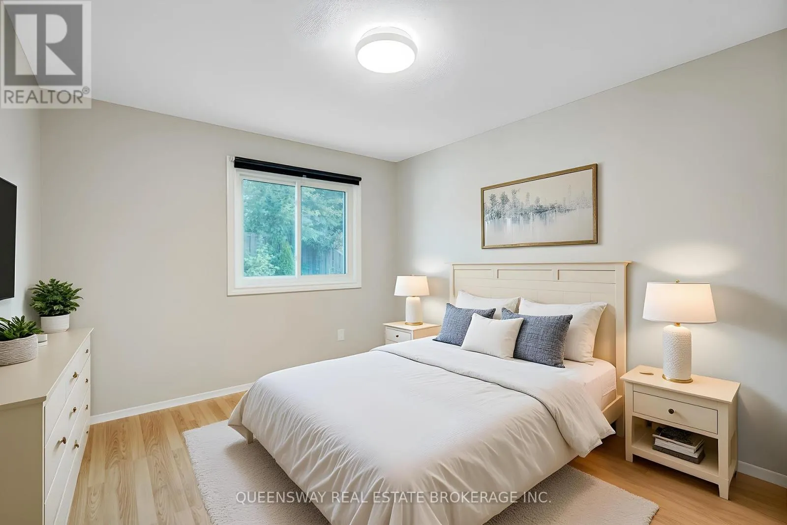 39 GARDEN CRESCENT
