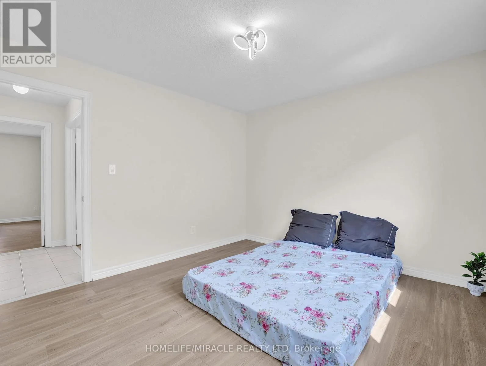 26 STEPHENSON ROAD