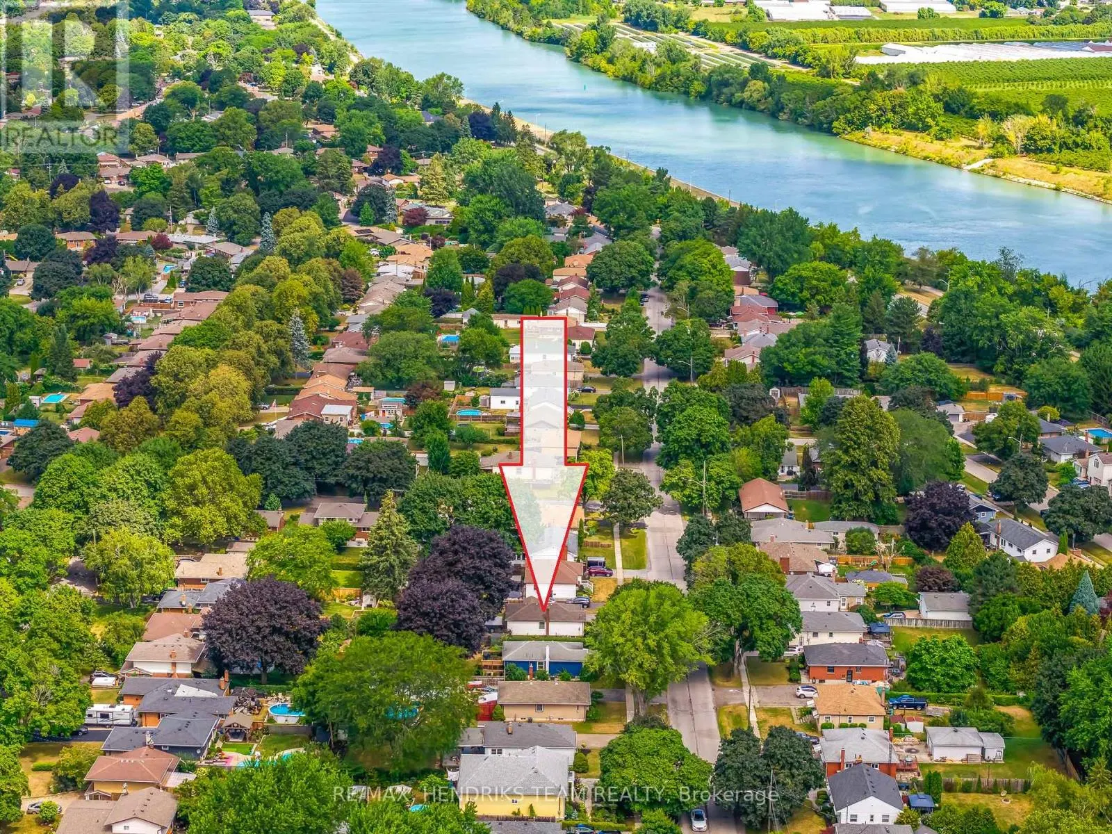 53 DUNKELD AVENUE
