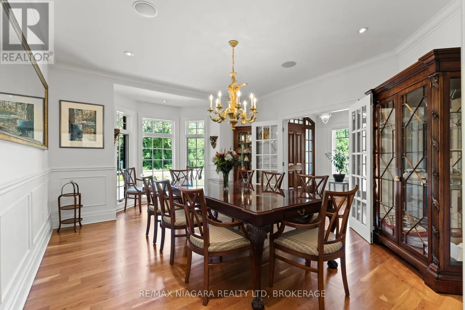380 NASSAU STREET