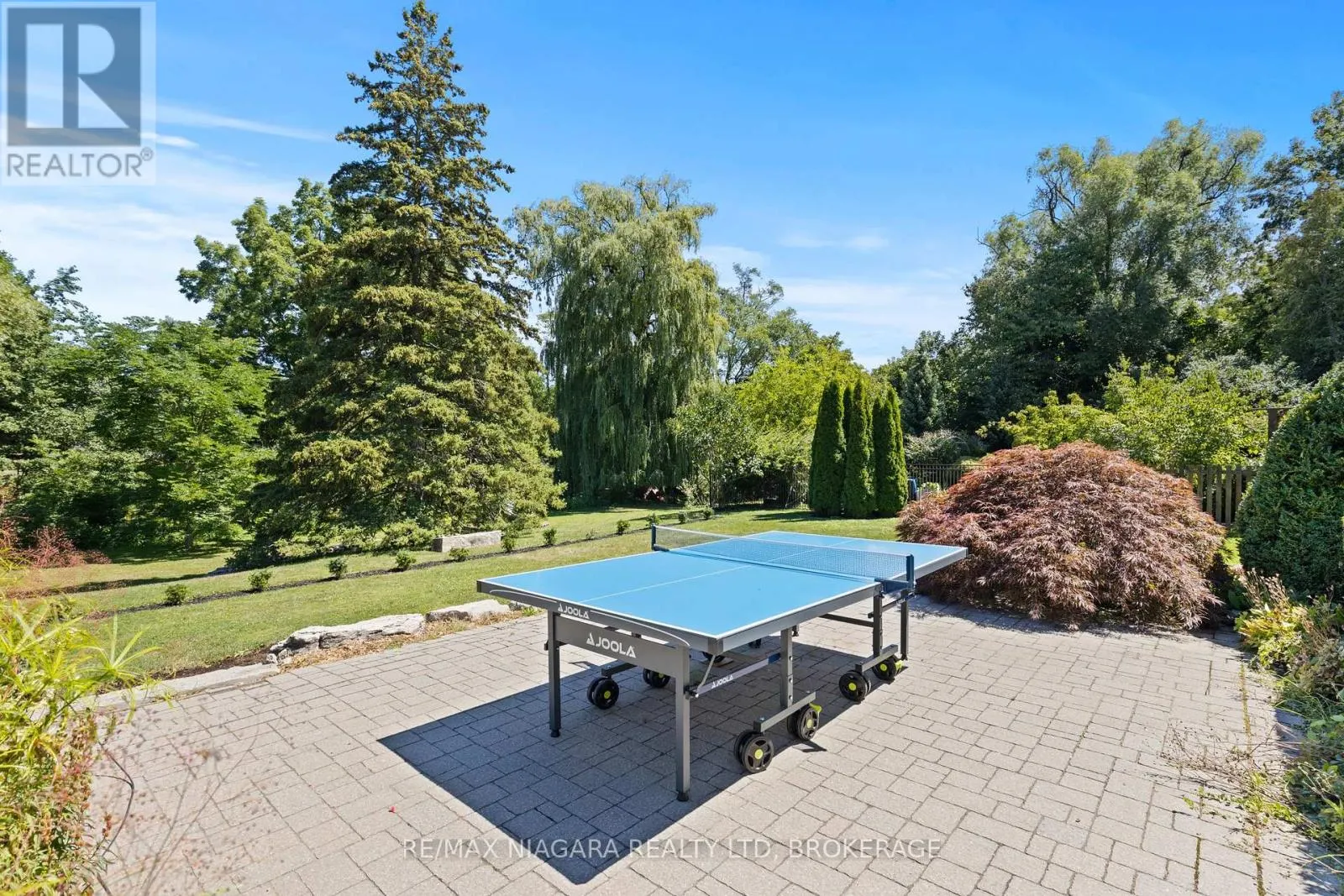 380 NASSAU STREET