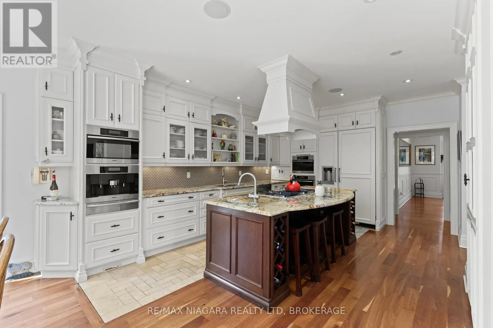 380 NASSAU STREET