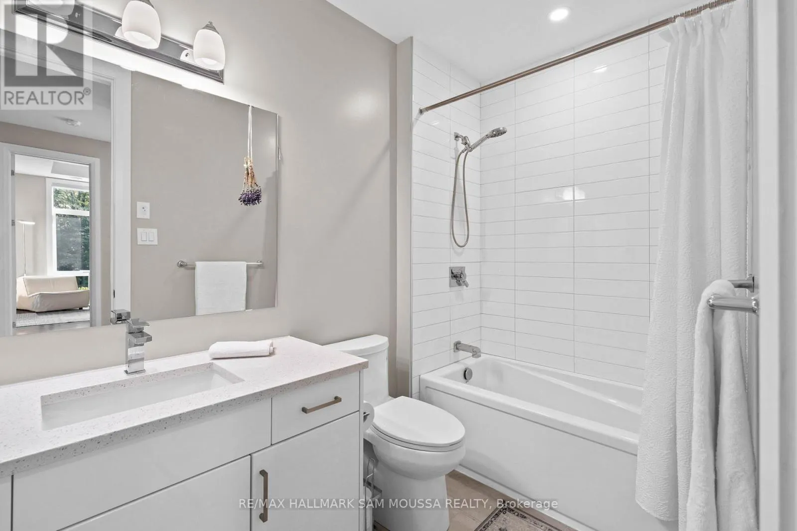 101 - 120 CORTILE PRIVATE