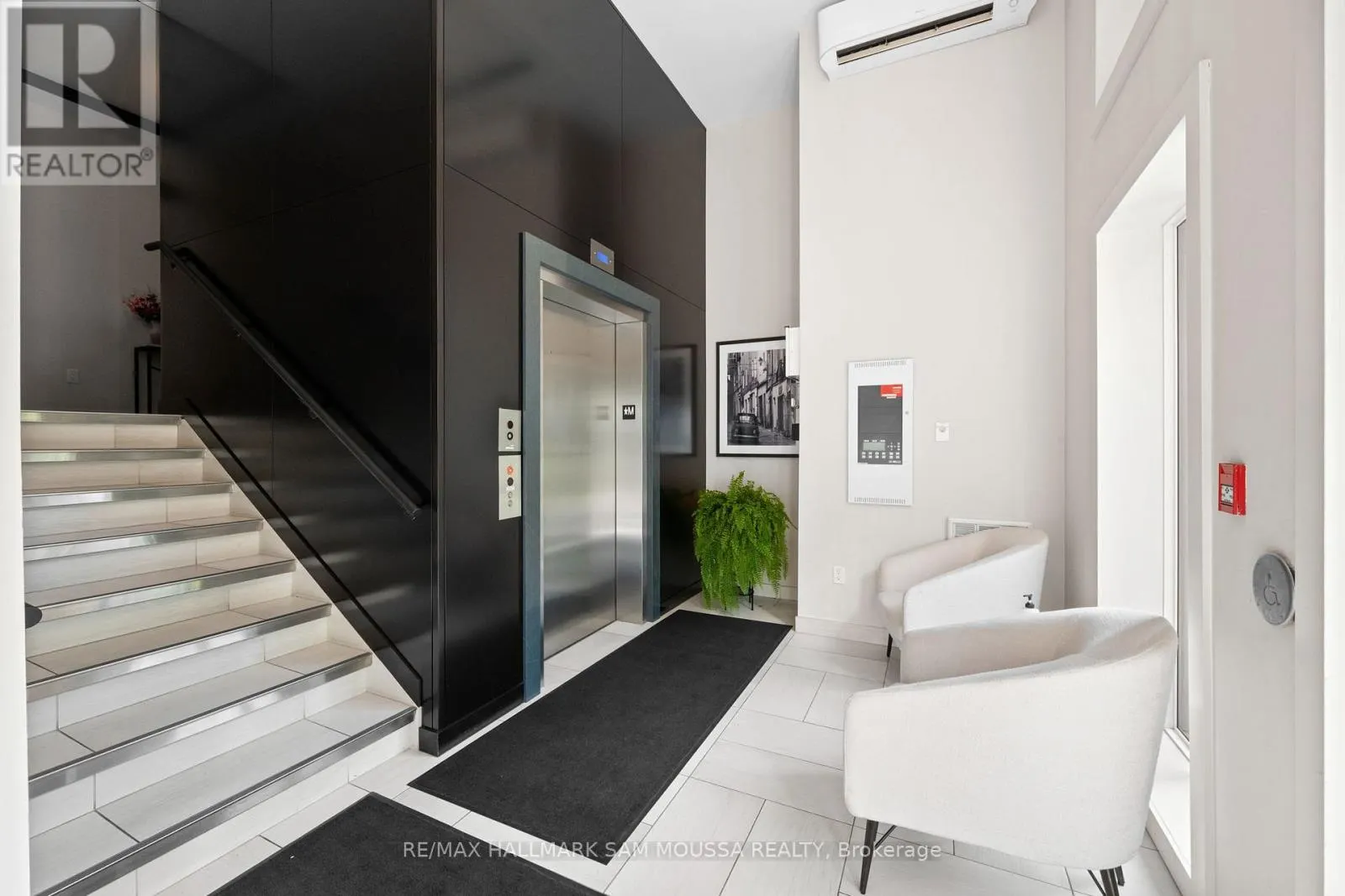 101 - 120 CORTILE PRIVATE