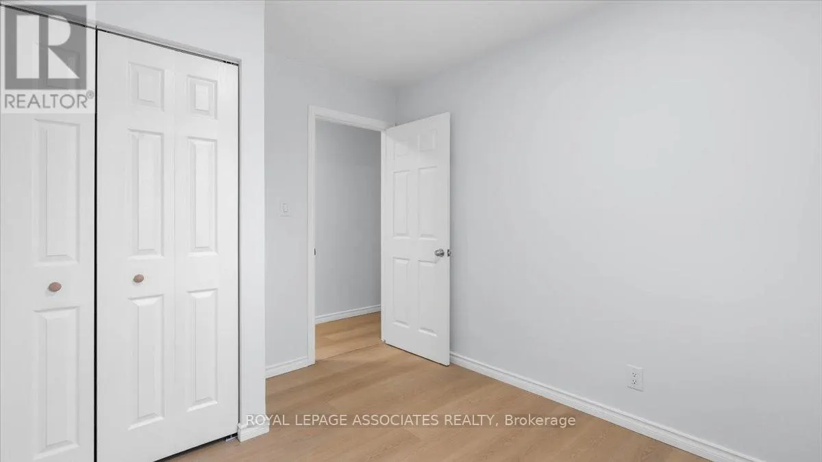 27 JANLYN CRESCENT