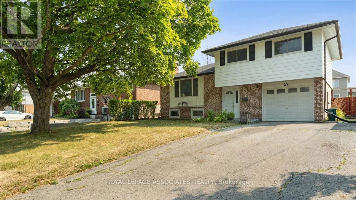 27 JANLYN CRESCENT