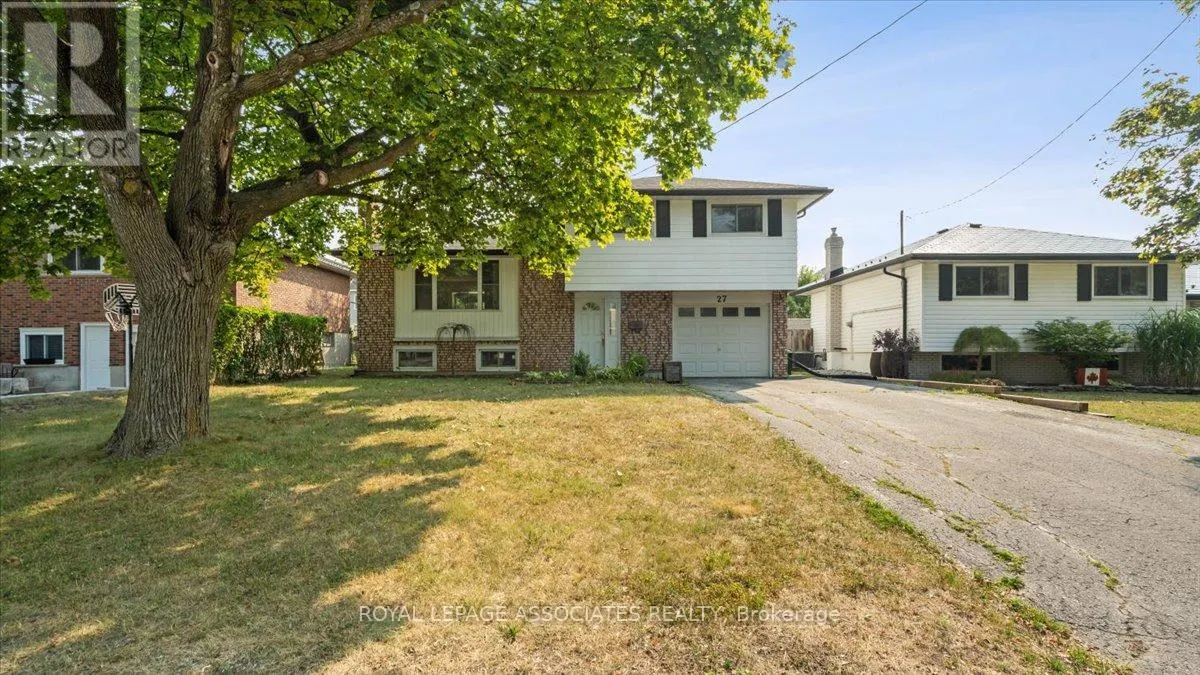 27 JANLYN CRESCENT