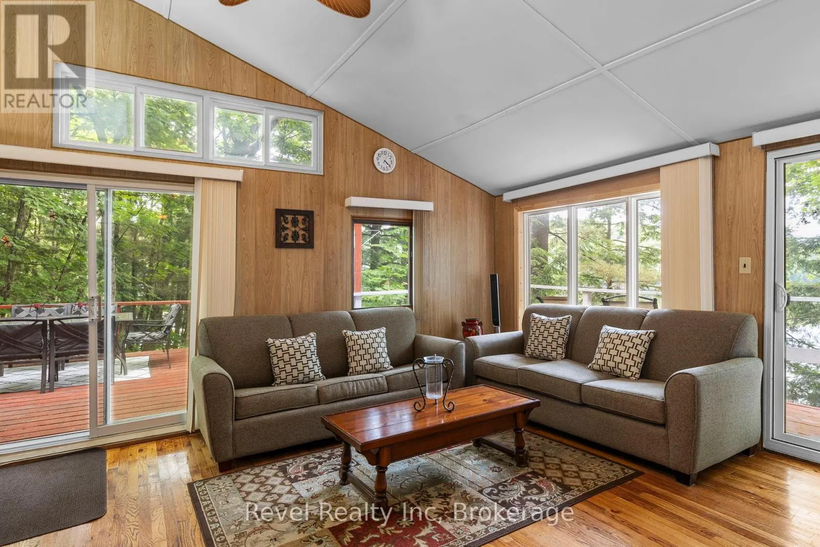 1096 COWAN PARK ROAD