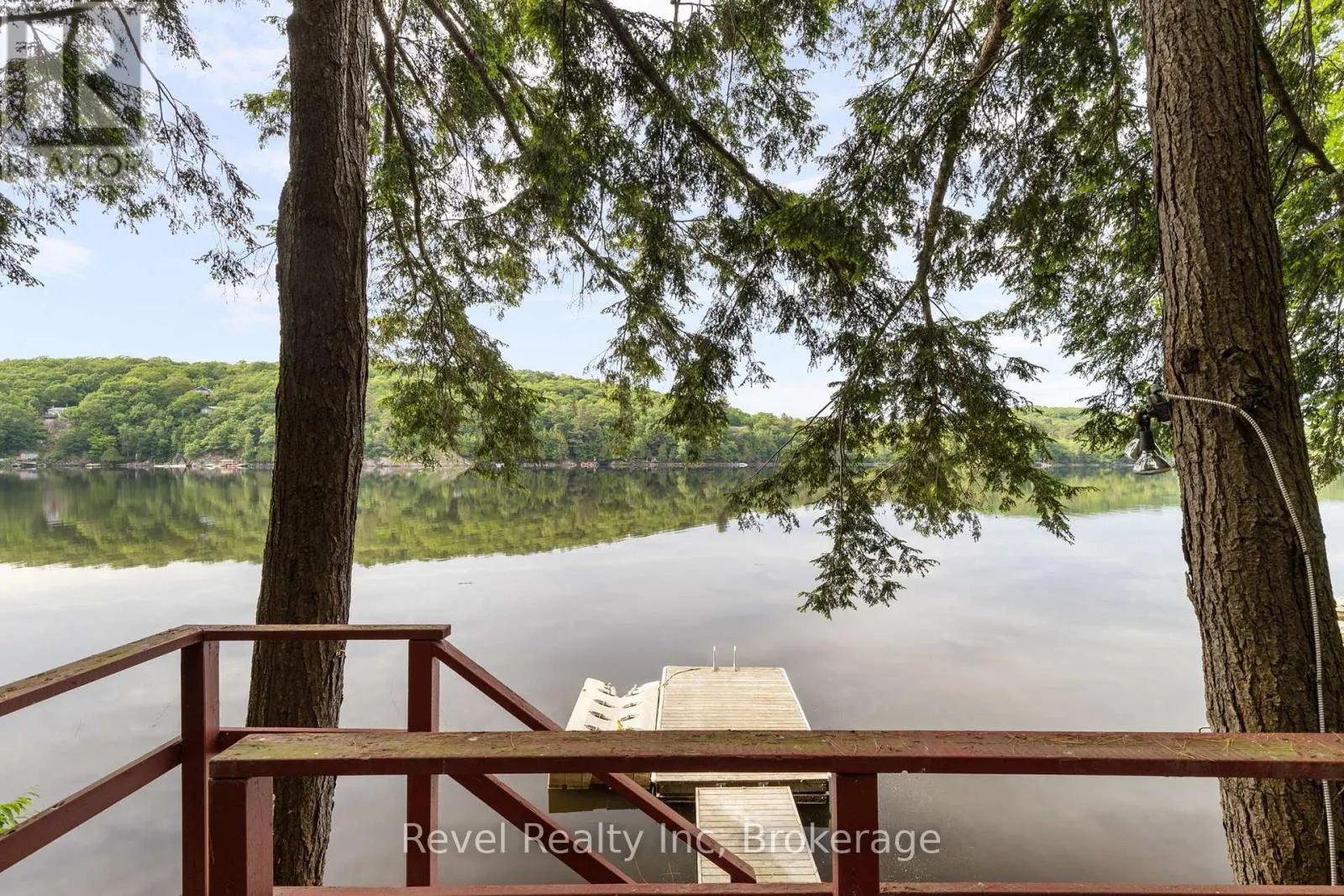 1096 COWAN PARK ROAD