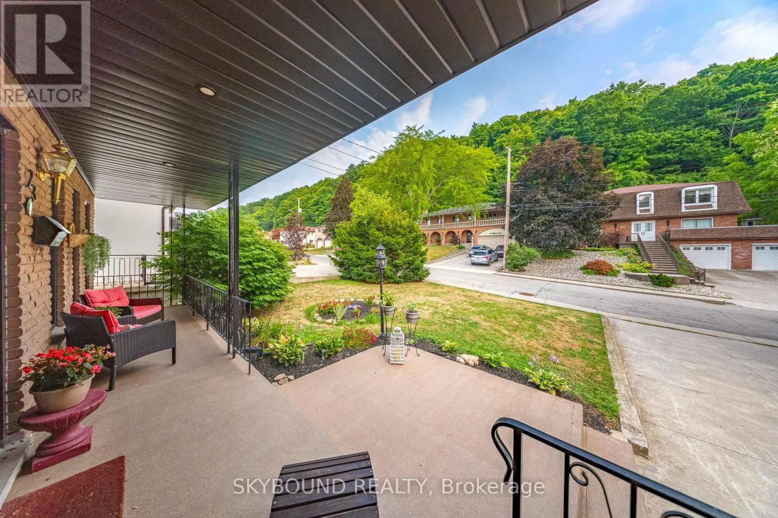 23 HILDEGARD DRIVE