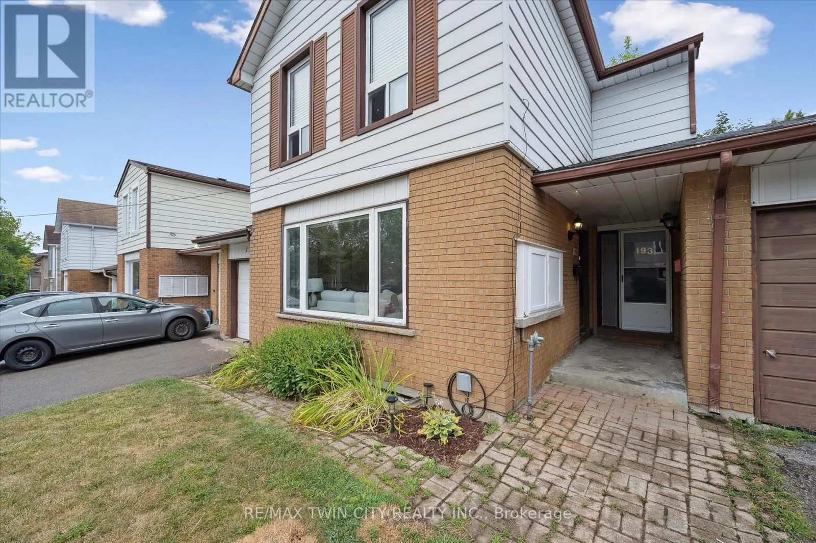 191 SILVER ASPEN CRESCENT