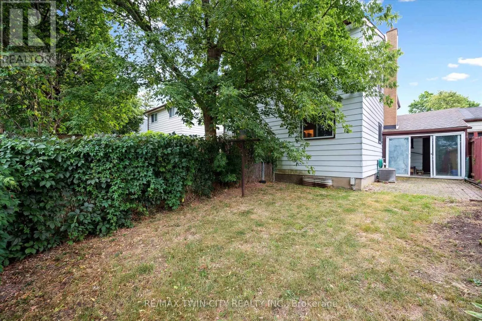 191 SILVER ASPEN CRESCENT