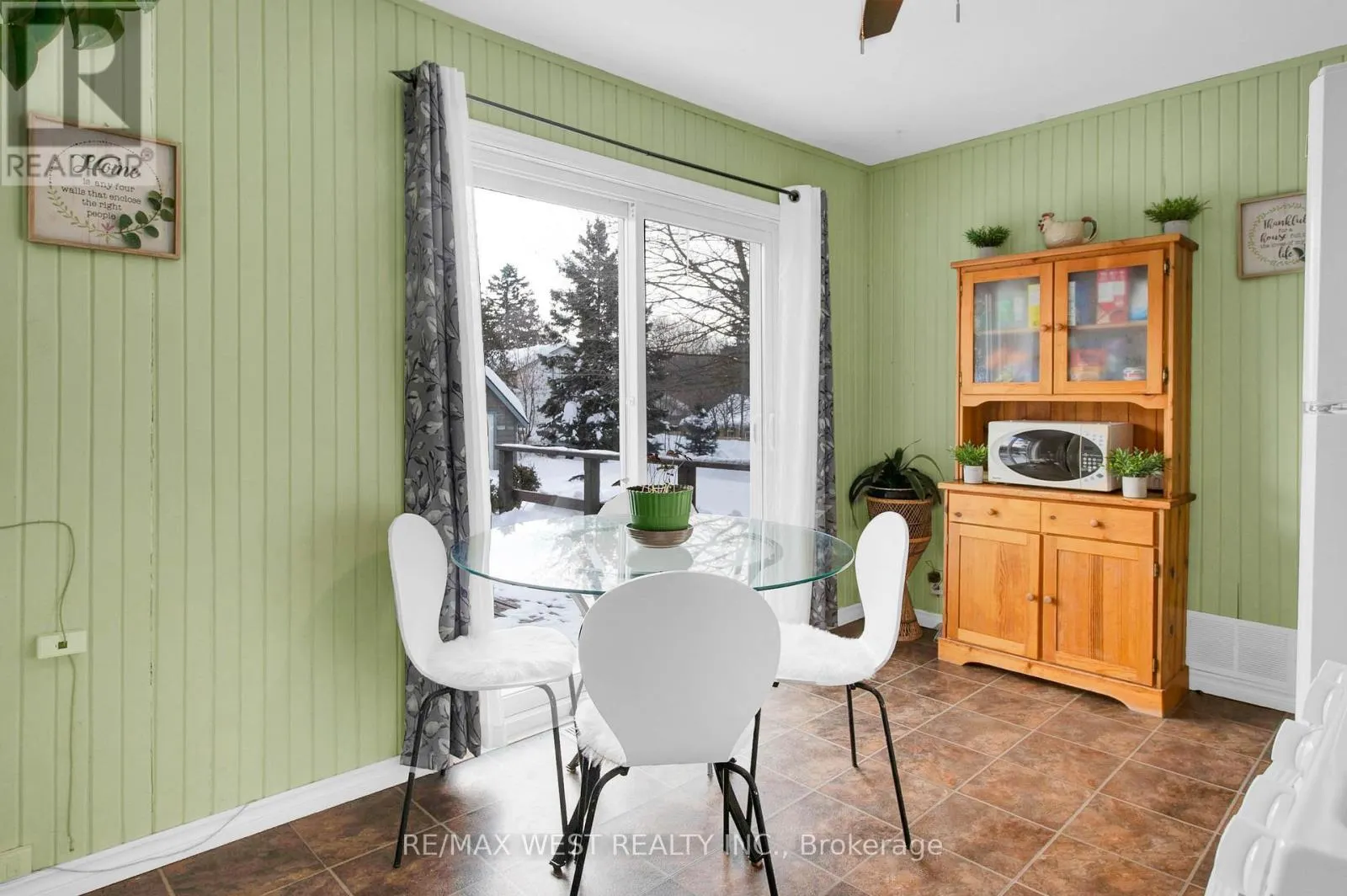 15 MILLWOOD ROAD