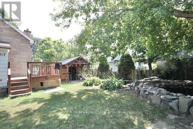 217 GILES STREET