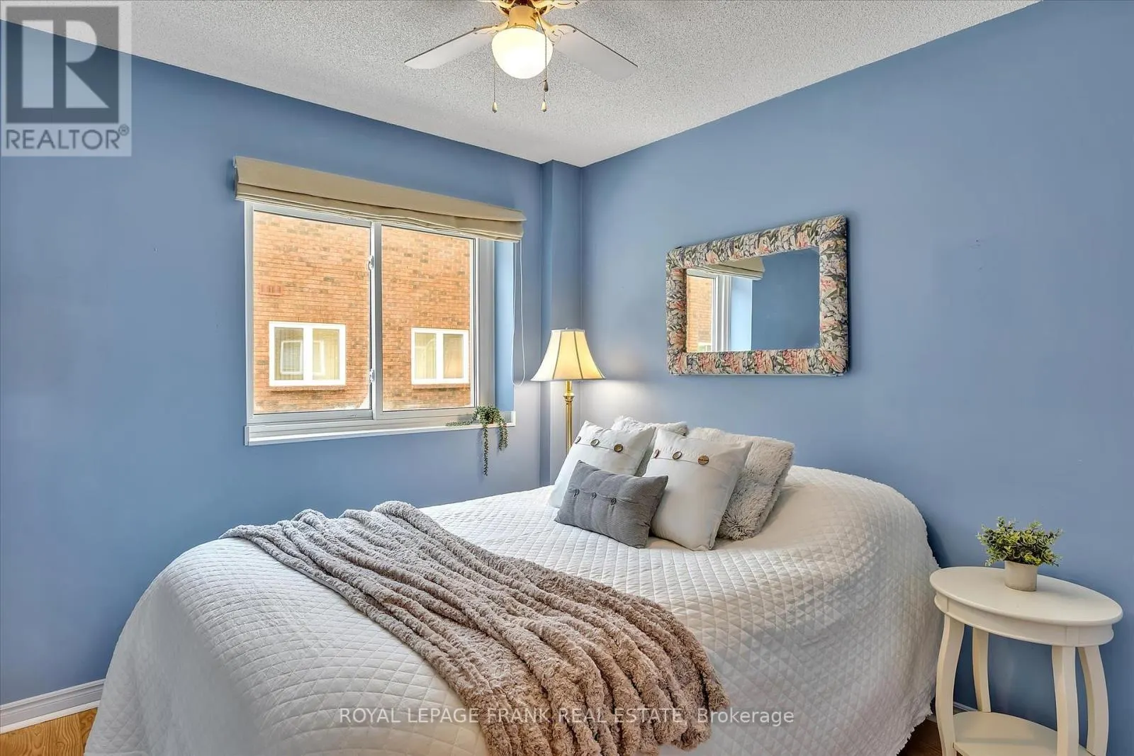 115 - 475 PARKHILL ROAD W, #115