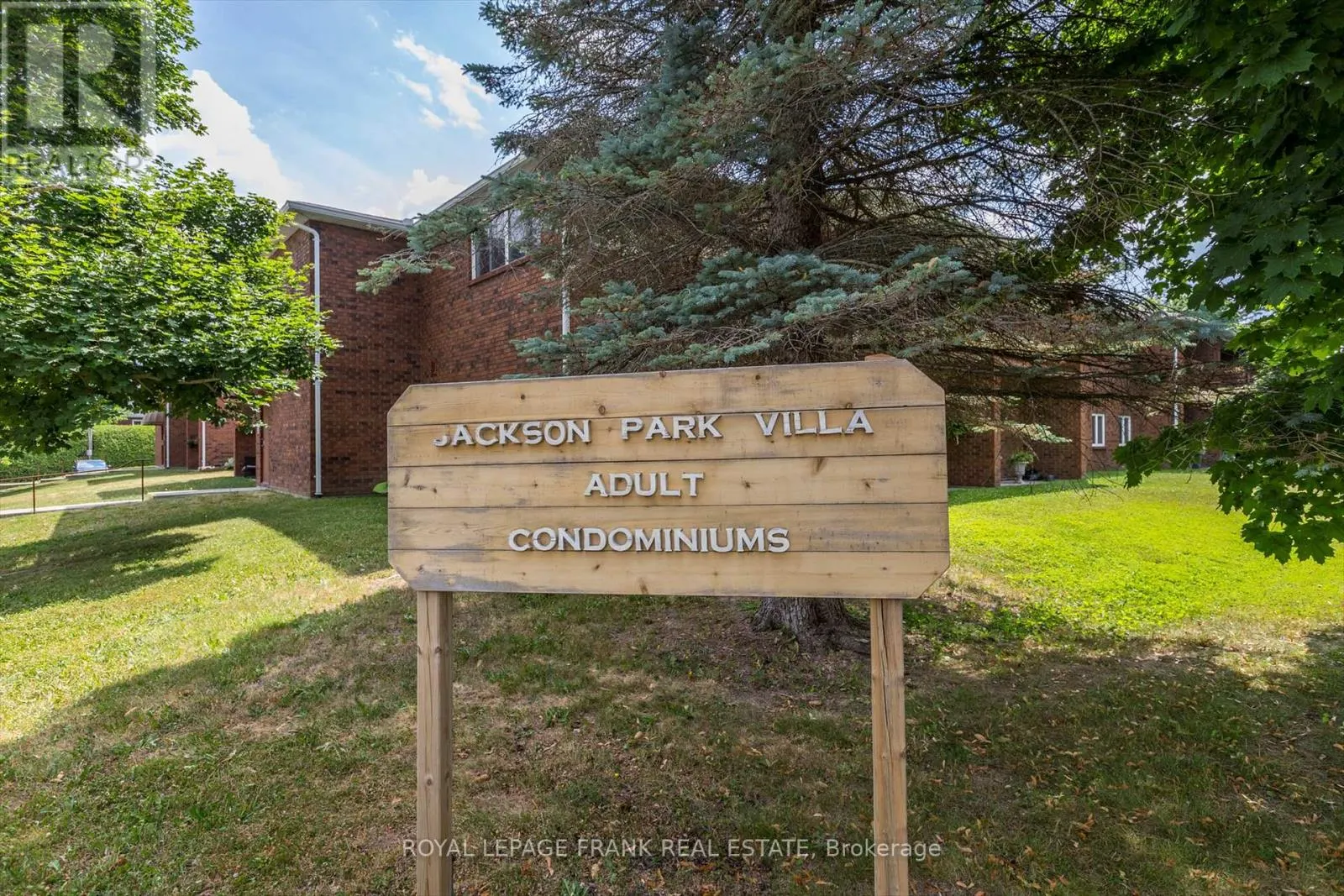 115 - 475 PARKHILL ROAD W, #115