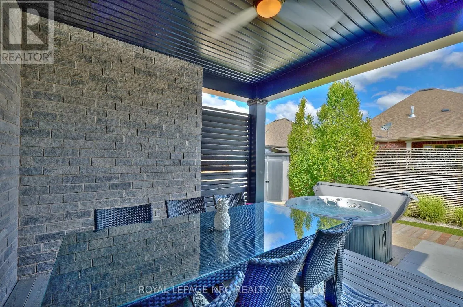 60 ROSEWOOD CRESCENT