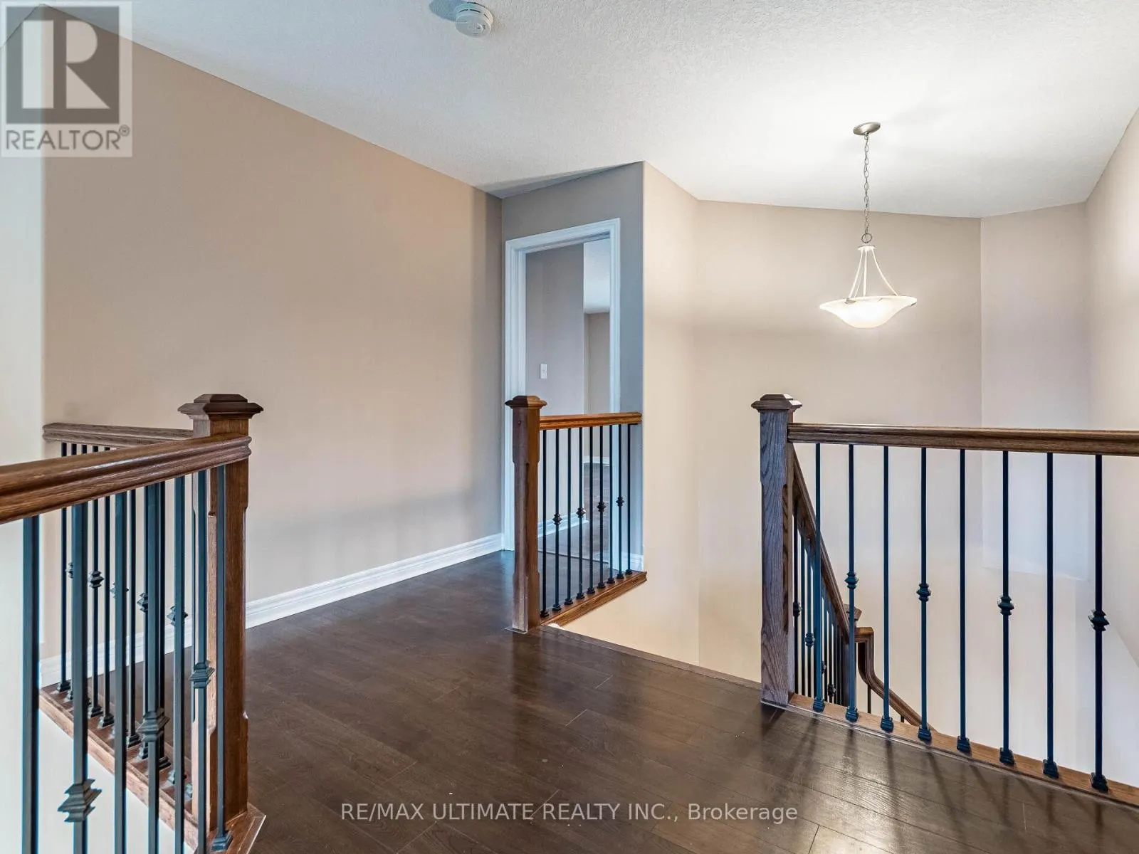 621 THOMAS SLEE DRIVE