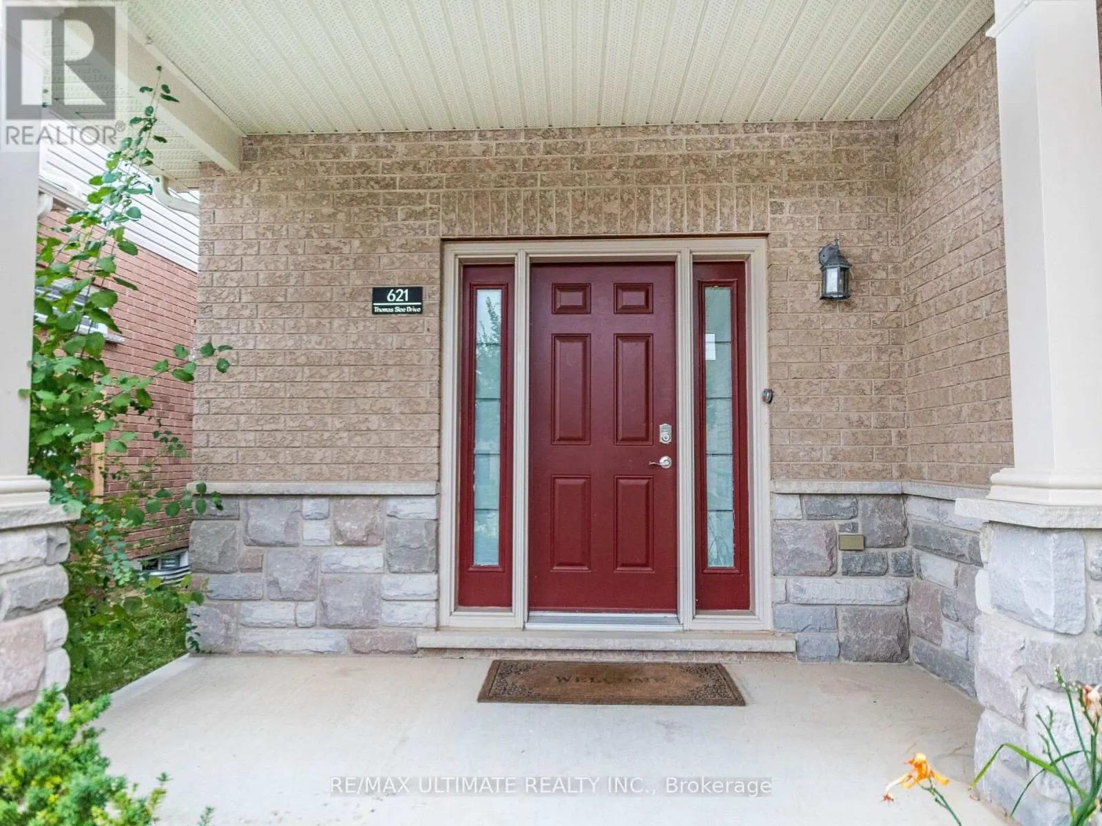 621 THOMAS SLEE DRIVE