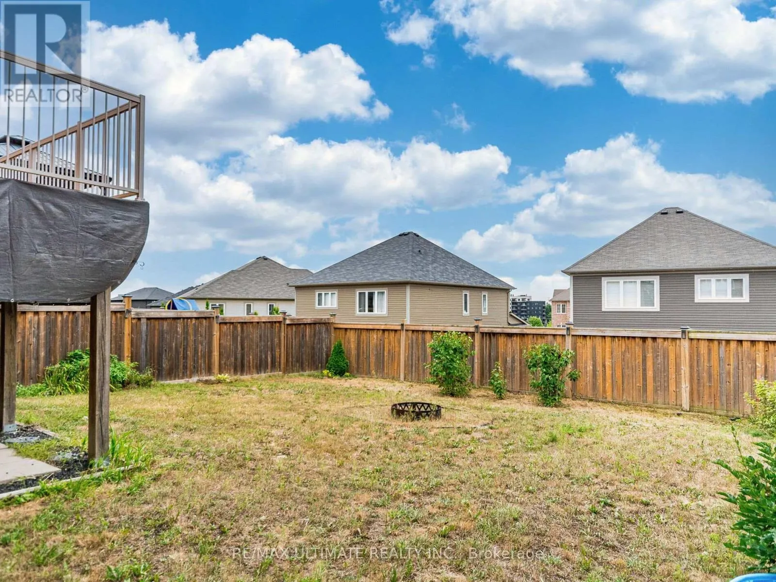 621 THOMAS SLEE DRIVE